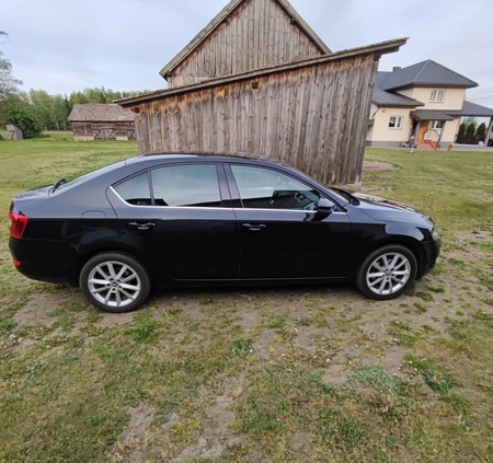 Skoda Octavia cena 59700 przebieg: 64000, rok produkcji 2015 z Myszyniec małe 254